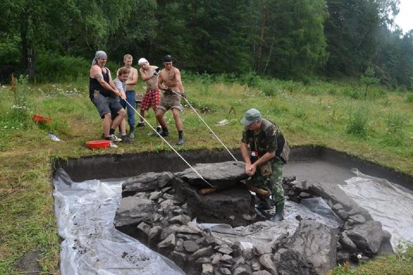 Интервью с начальником Центрально-Алтайского археологического отряда ИАЭТ СО РАН Андреем Бородовским