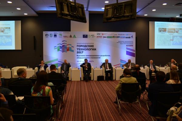 Новосибирску крайне необходим консультационный центр по инфраструктурным проектам, считают специалисты