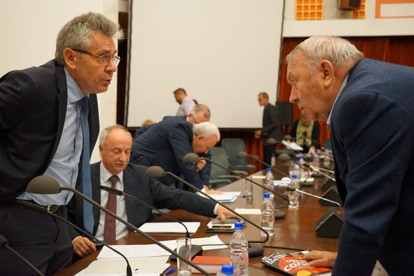 В Президиуме РАН впервые заявили, что Академия должна стать главной силой популяризации науки на государственном уровне