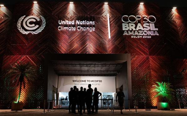 Среди участников Парижского соглашения начались политические разногласия