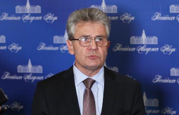 Сергеев выиграл выборы во втором туре, набрав около 70% голосов и почти в 2,5 раза опередив своего соперника Роберта Нигматулина