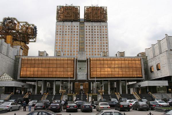 Теперь самое время рассмотреть ее основные положения
