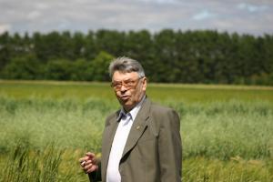 Академик РАН Владимир КОнстантинович Шумный был редактором журнала на протяжение четверти века!