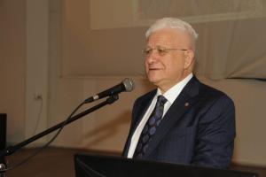 Глава Объединенного ученого совета СО РАН наук о Земле, научный руководитель Института нефтегазовой геологии и геофизики им. А. А. Трофимука СО РАН, академик РАН Михаил Эпов