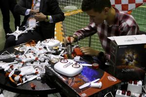 //chrdk.ru/tech/robotic-expo-2017#&amp;hcq=C2PaPCq