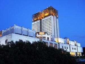 Чиновники совершили принудительный захват академии
