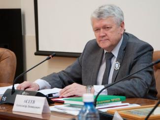 Александр Асеев: «Если людей лишить памяти, они легко зомбируются»