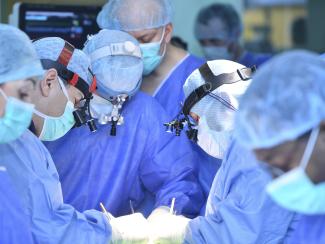 В России прошли первые операции с имплантами из отечественного сырья