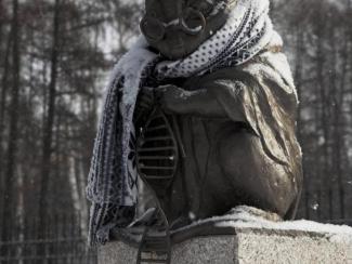 Памятник лабораторной мыши в Новосибирске