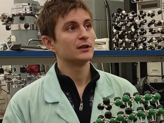 Сибирские физики научились управлять свойствами поверхности кремния